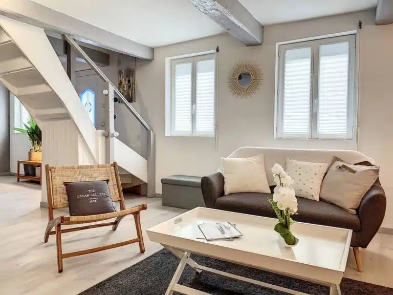 salon cosy et confortable par Sophie Martinet home staging et décoratrice Abbeville