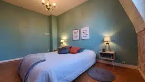 home staging à Quend Plage chambre d'adultes redécorée pour la vente